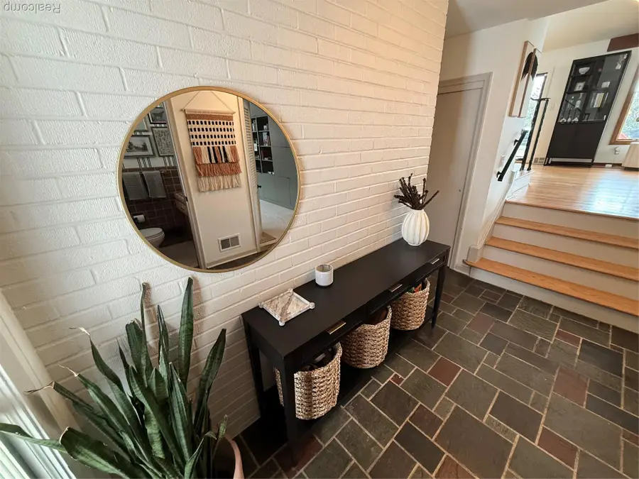 19982 W Doyle Place, Grosse Pointe Woods, MI 48236 - Image #3