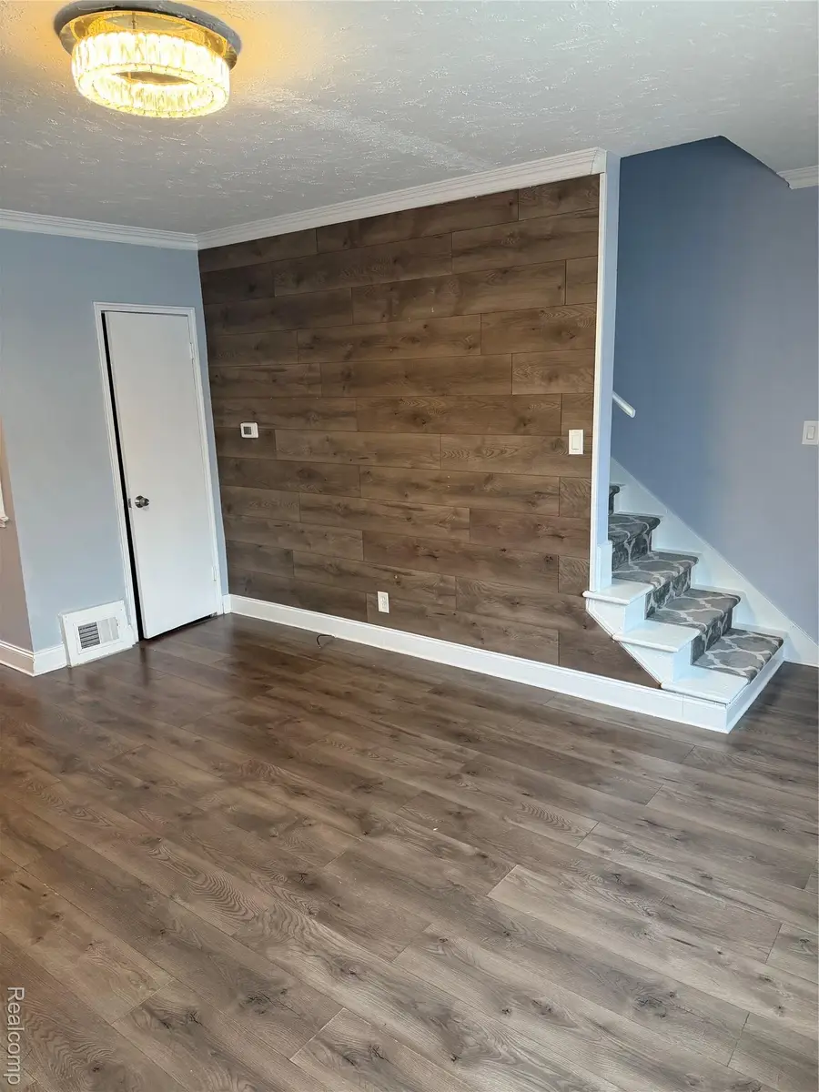 314 Sheffield Avenue, Flint, MI 48503 - Image #2