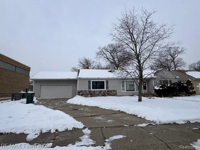 3116 Syracuse Street, Dearborn, MI 48124 - Image #2