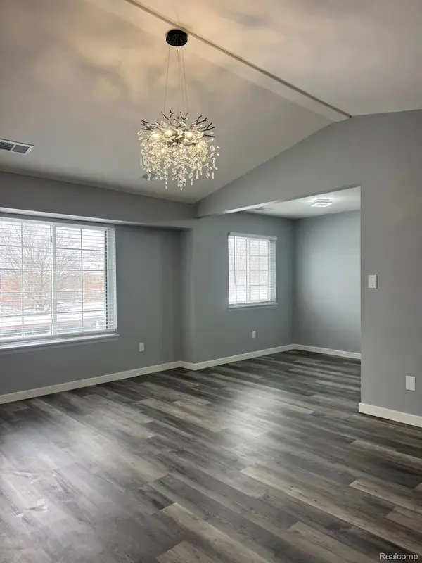 31844 Kelly Road #4, Roseville, MI 48066