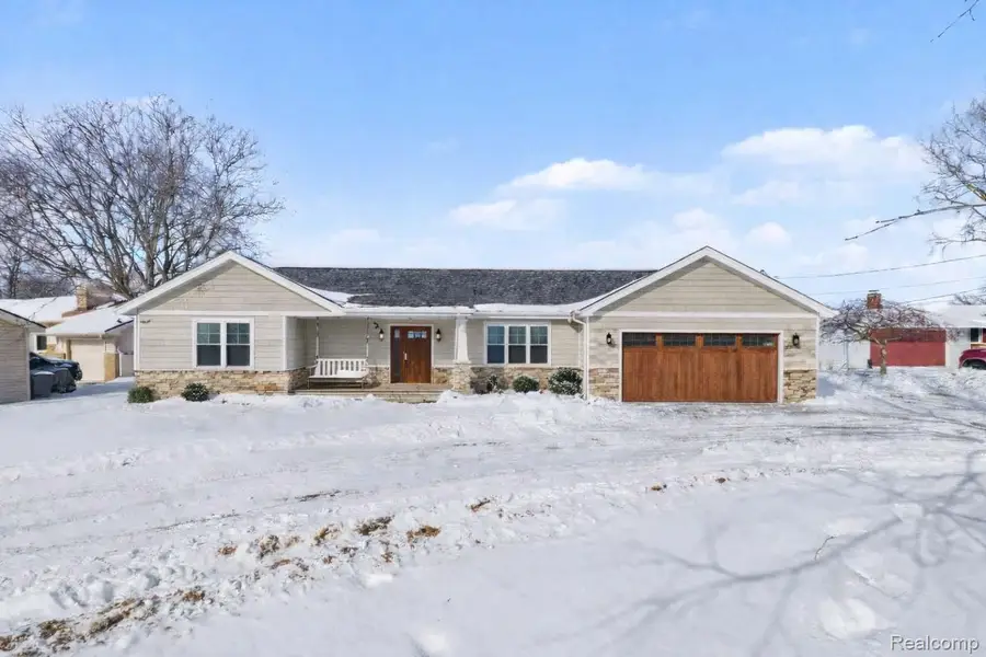 4100 Four Lakes Avenue, Linden, MI 48451 - #2