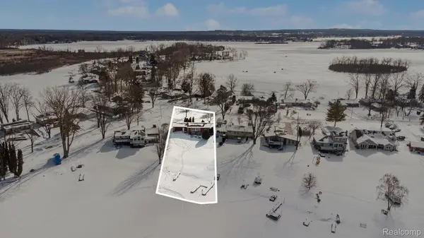 4100 Four Lakes Avenue, Linden, MI 48451