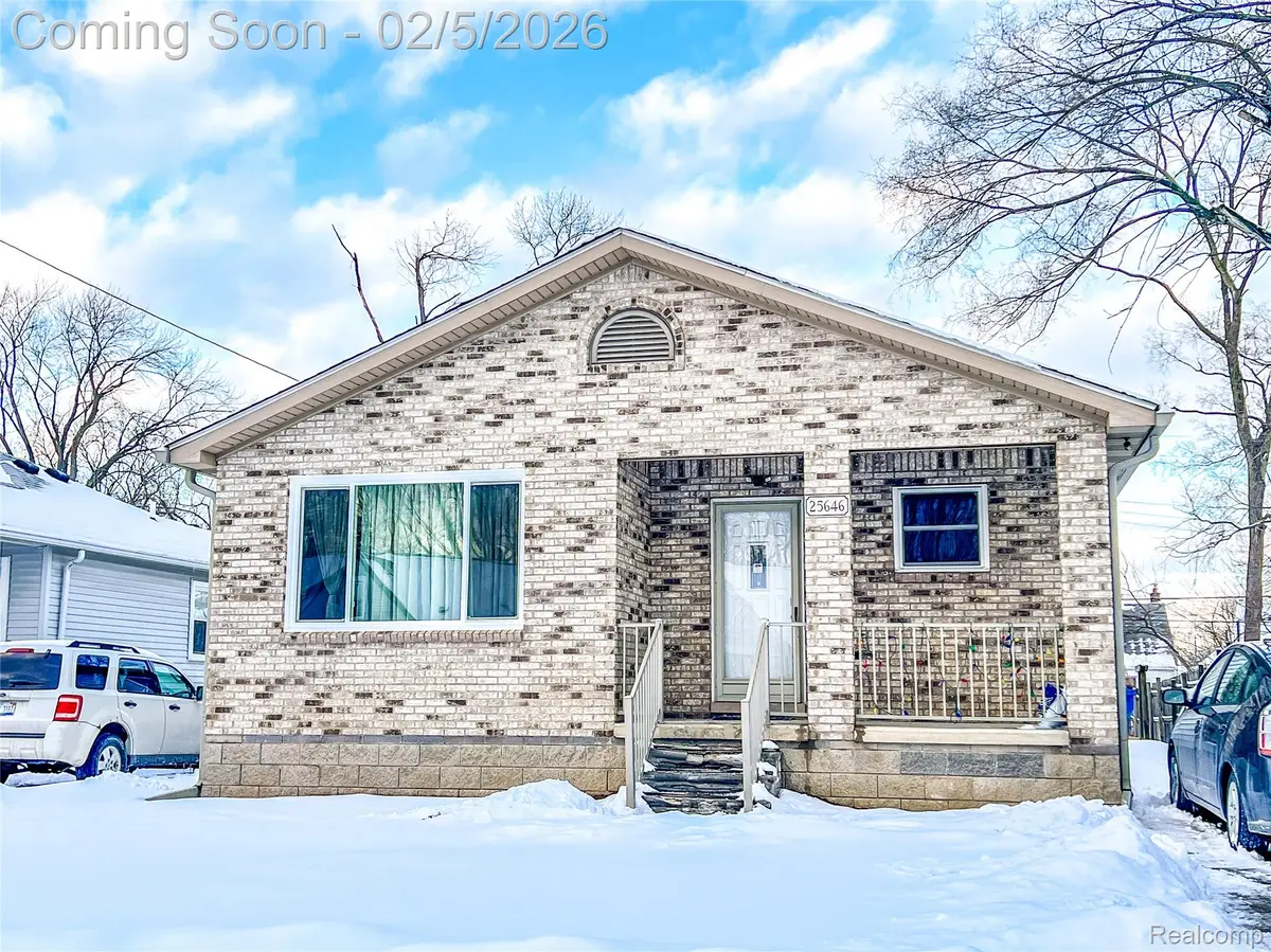 25646 Stanford Street, Dearborn Heights, MI 48125 - Image #1