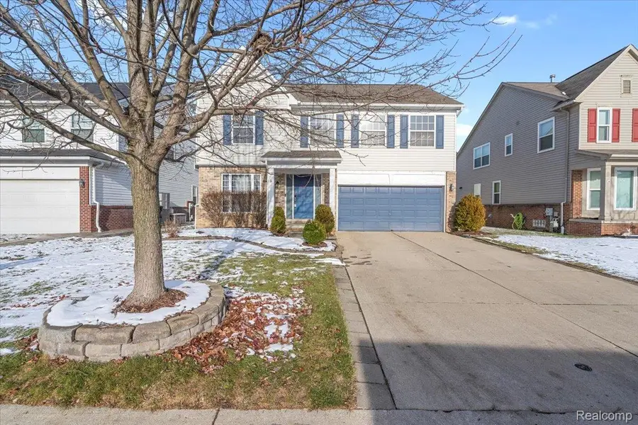 3710 Ridge View Drive N, Trenton, MI 48183 - Image #2