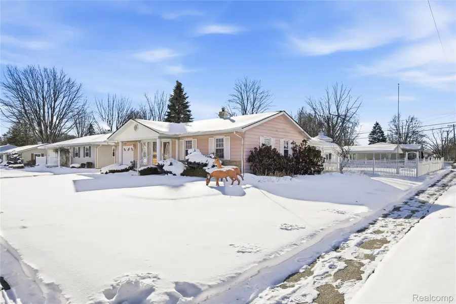 532 Michigan Avenue, Marysville, MI 48040 - Image #2