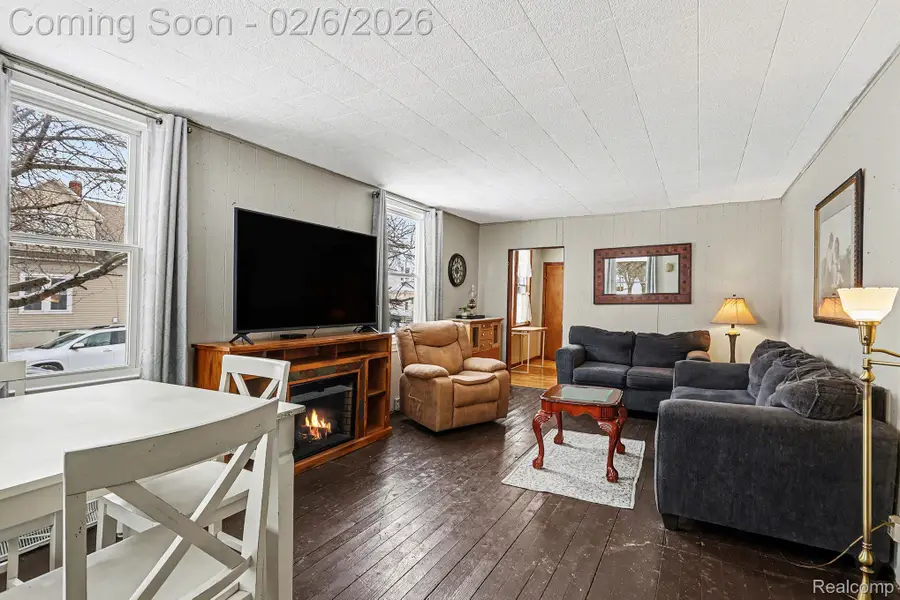 1101 S Farragut Street, Bay City, MI 48708 - #2