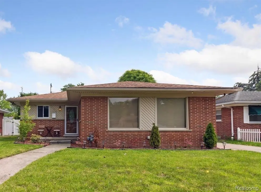 14266 Dixie, Redford, MI 48239 - Image #1