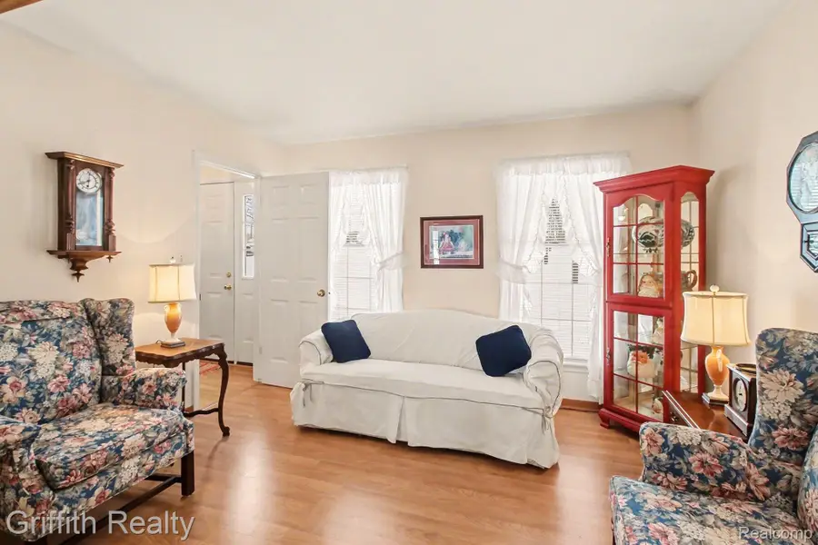 4742 Crandall Road, Howell, MI 48855 - Image #3