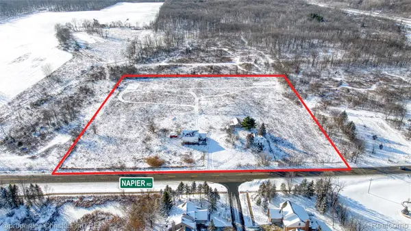 5583 Napier Road, Plymouth, MI 48170