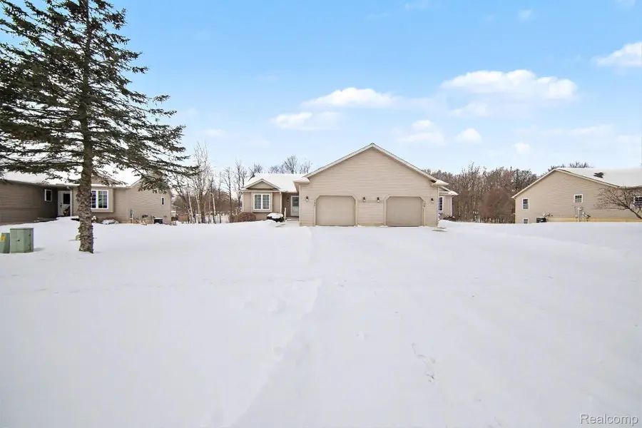 120 Stoli Court, Onsted, MI 49265 - #2