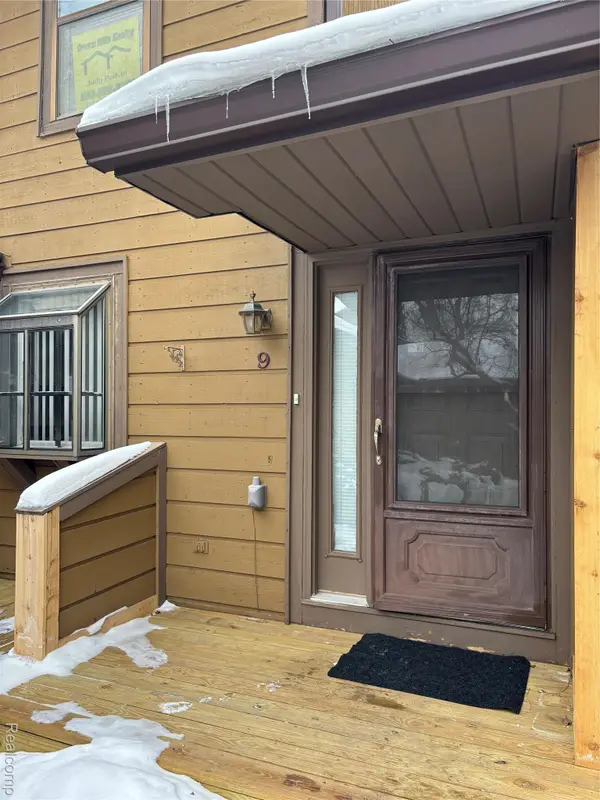 4360 Holt Road #9, Holt, MI 48842