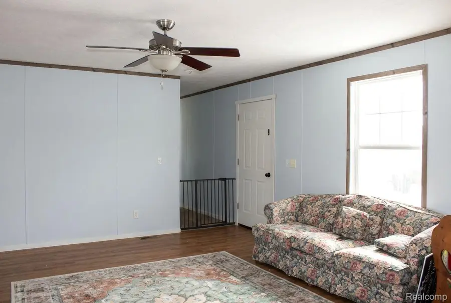 669 Lafferty Drive, Rochester Hills, MI 48307 - Image #2