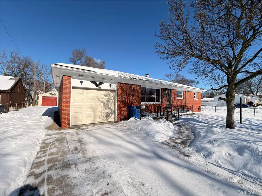 3581 Stolzenfeld Avenue, Warren, MI 48091 - Image #2