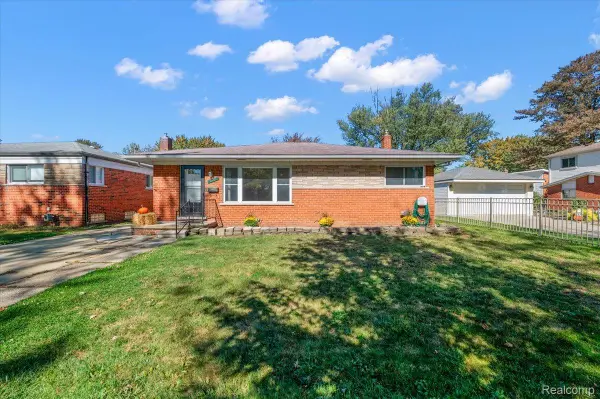 1687 Fontaine Avenue, MadisonHeights, MI 48071