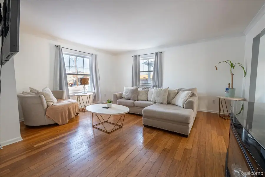 1750 E Woodruff Avenue, Hazel Park, MI 48030 - #2