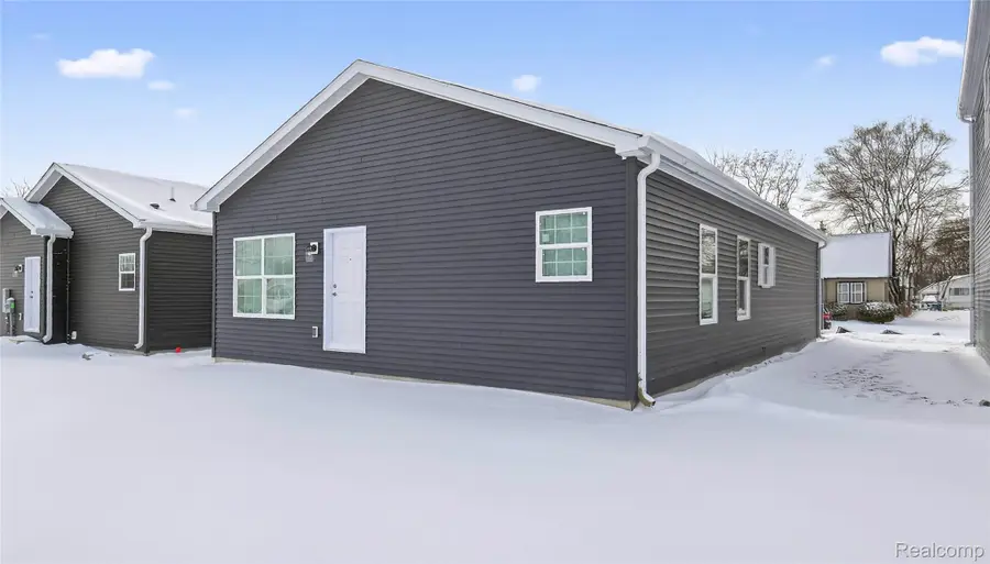 7519 Packard Avenue, Warren, MI 48091 - Image #2