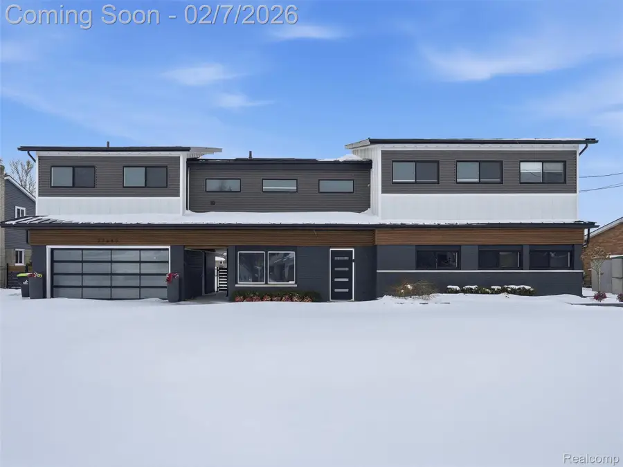 37645 Lakeville Street, Harrison Township, MI 48045 - Image #3