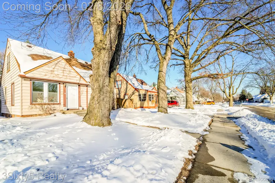 25046 Andover Drive, Dearborn Heights, MI 48125 - Image #2