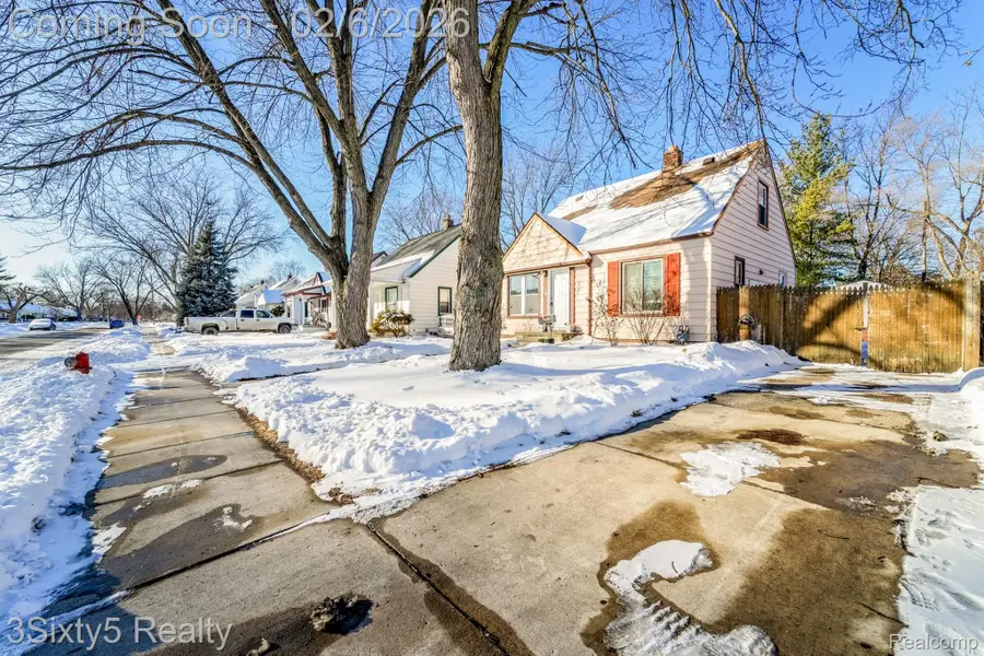 25046 Andover Drive, Dearborn Heights, MI 48125 - Image #3