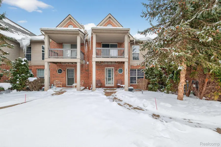 28746 Yarmouth Court, Chesterfield Township, MI 48047 - Image #2