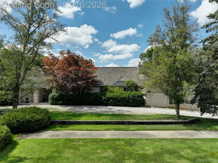 363 Lakewood Drive, Bloomfield Hills, MI 48304 - #2