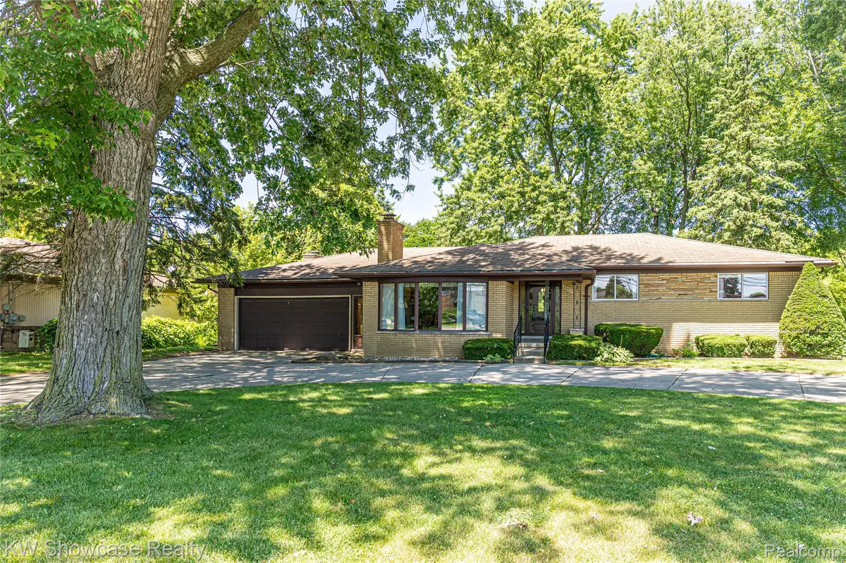 3651 Chicago Road, Warren, MI 48092 - #1