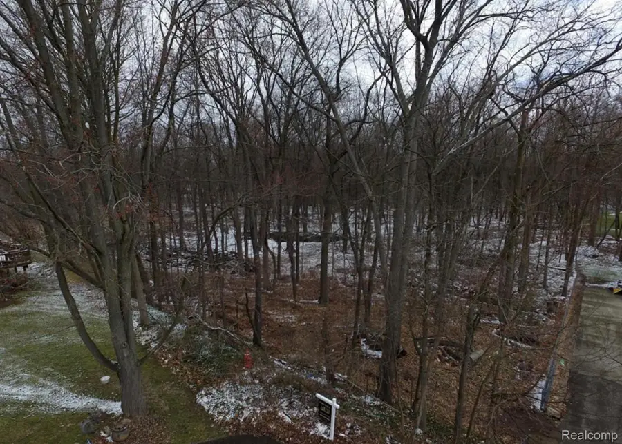 00 Gilbo, Waterford, MI 48328 - #3