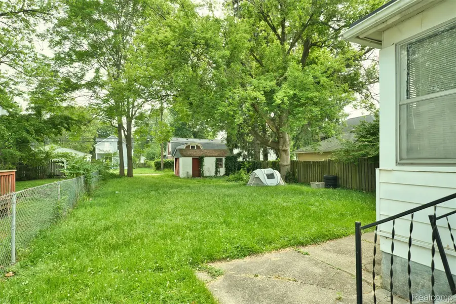 269 Euclid Street, Mount Clemens, MI 48043 - #3