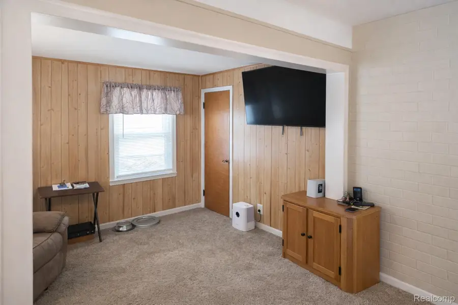 27052 Ridgewood Street, Roseville, MI 48066 - Image #3