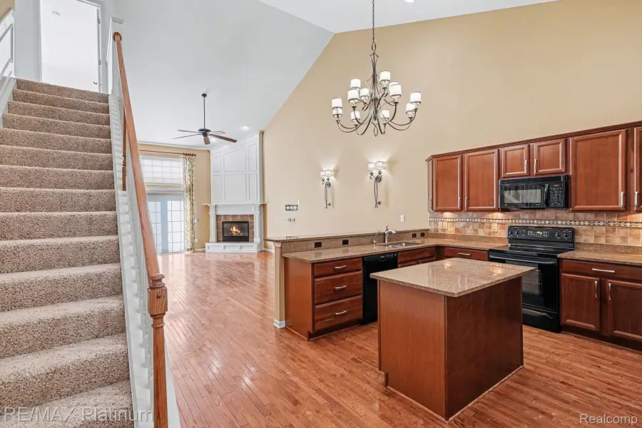 609 Telya Ridge, Milford, MI 48381 - #2