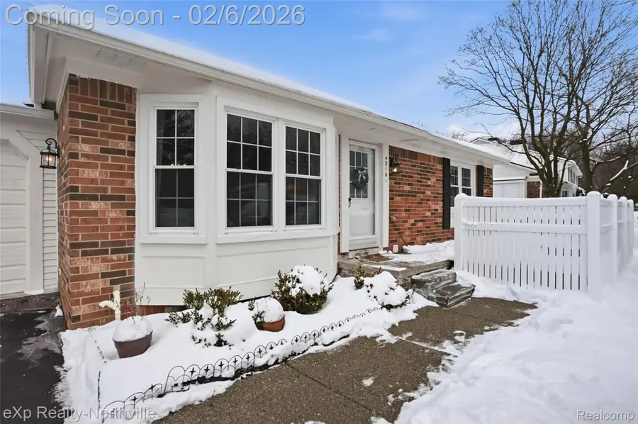 42161 Mill Race Circle #32, Plymouth, MI 48170 - Image #2