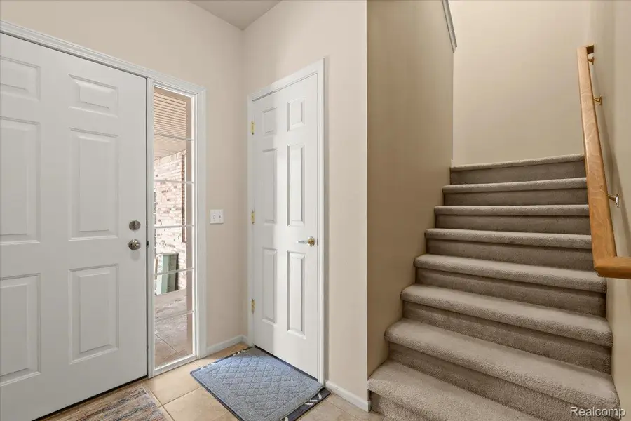 5901 High Point Court, Brighton, MI 48116 - #2