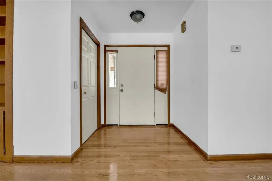 9416 Wildwood Lake Drive, Whitmore Lake, MI 48189 - #2