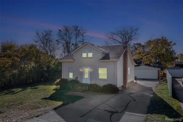 71 Cloveridge Drive, Troy, MI 48084