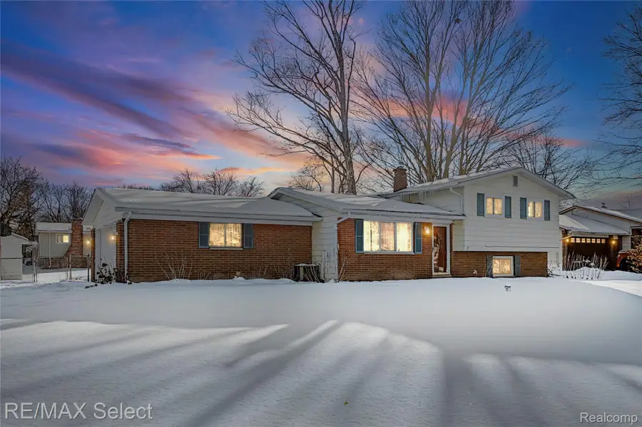 5233 Sagamore Drive, Flint Charter Township, MI 48473 - #2