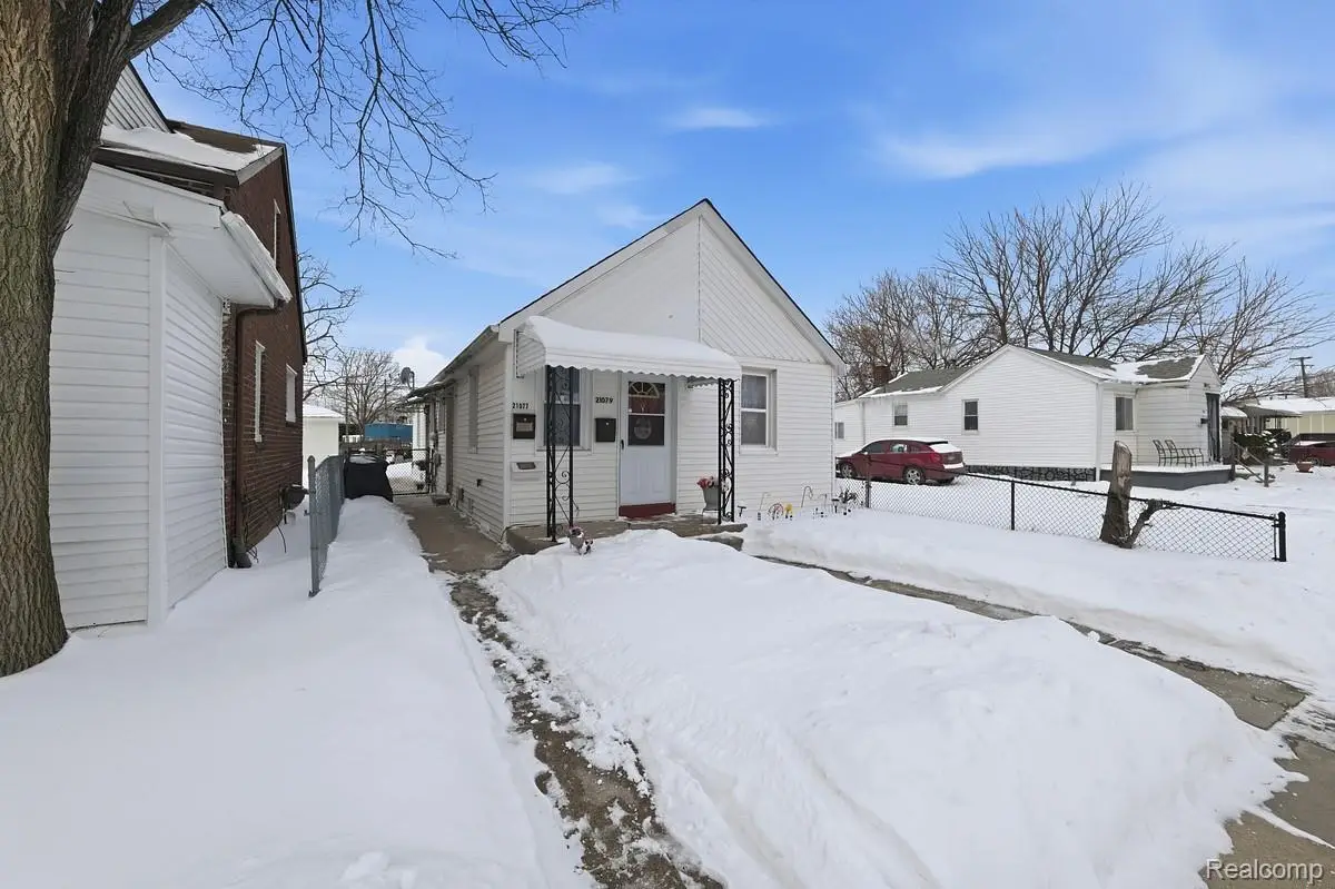 21079 Helle Avenue, Warren, MI 48089 - Image #1