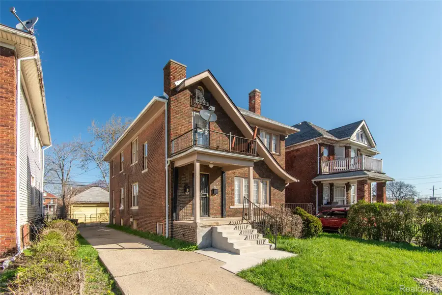 46 W Arizona Street, Detroit, MI 48203 - Image #2