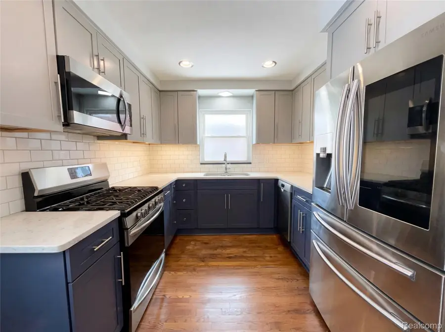 1912 Littlestone Road, Grosse Pointe Woods, MI 48236 - Image #2