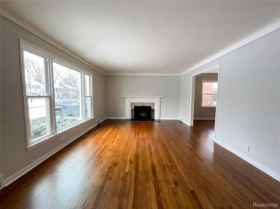 1912 Littlestone Road, Grosse Pointe Woods, MI 48236 - Image #3