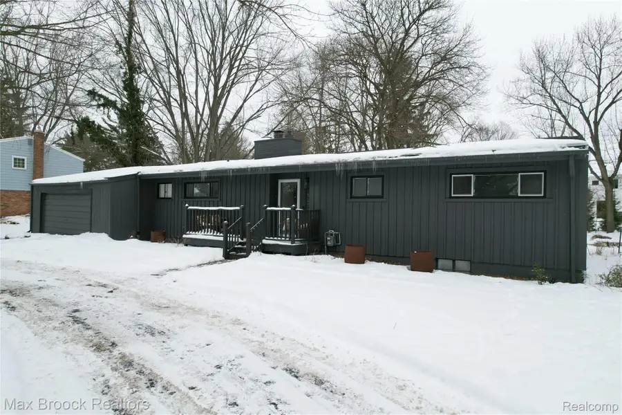 32700 Evergreen Road, Beverly Hills, MI 48025 - #2