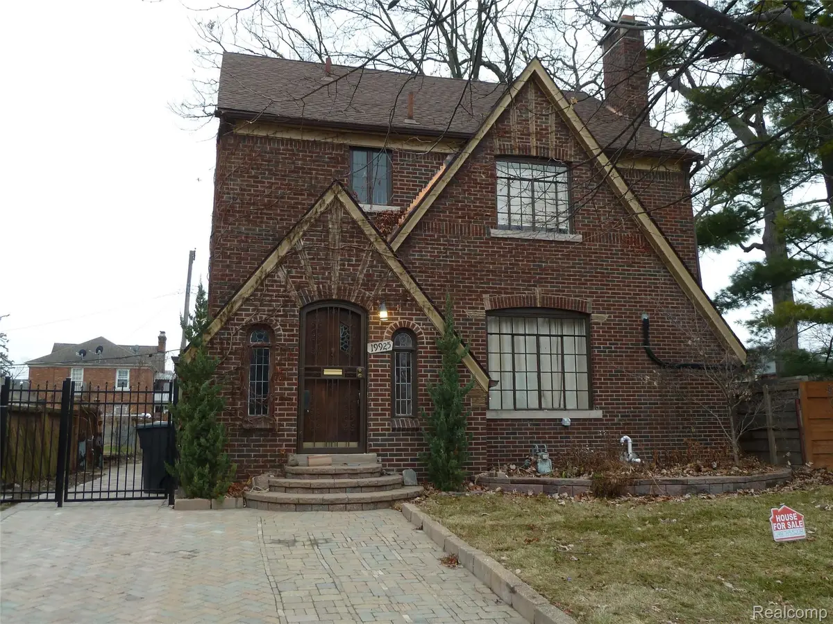 19925 Renfrew Road, Detroit, MI 48221 - Image #1