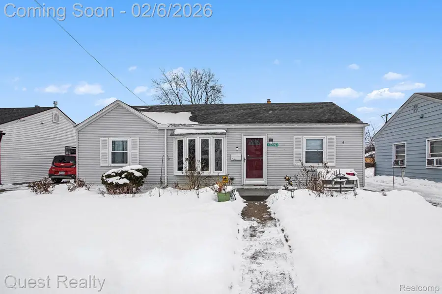 26225 Waldorf Street, Roseville, MI 48066 - Image #2