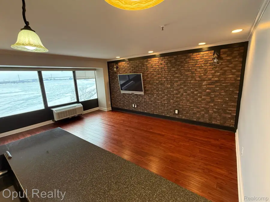 1001 W Jefferson Avenue #300 9-D, Detroit, MI 48226 - Image #3