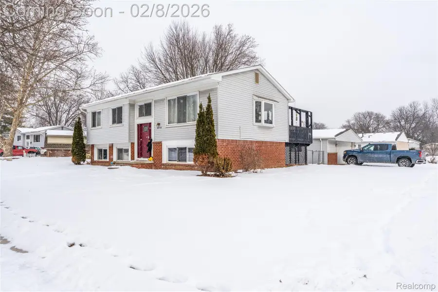 44760 Gregory Lane, Plymouth, MI 48170 - Image #2