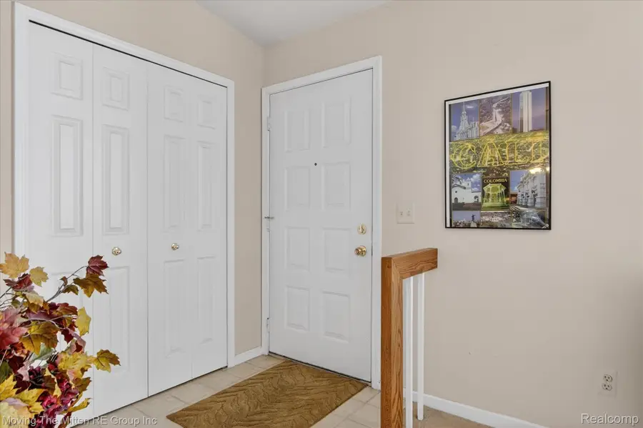 7127 Danbrooke Court, West Bloomfield, MI 48322 - #2