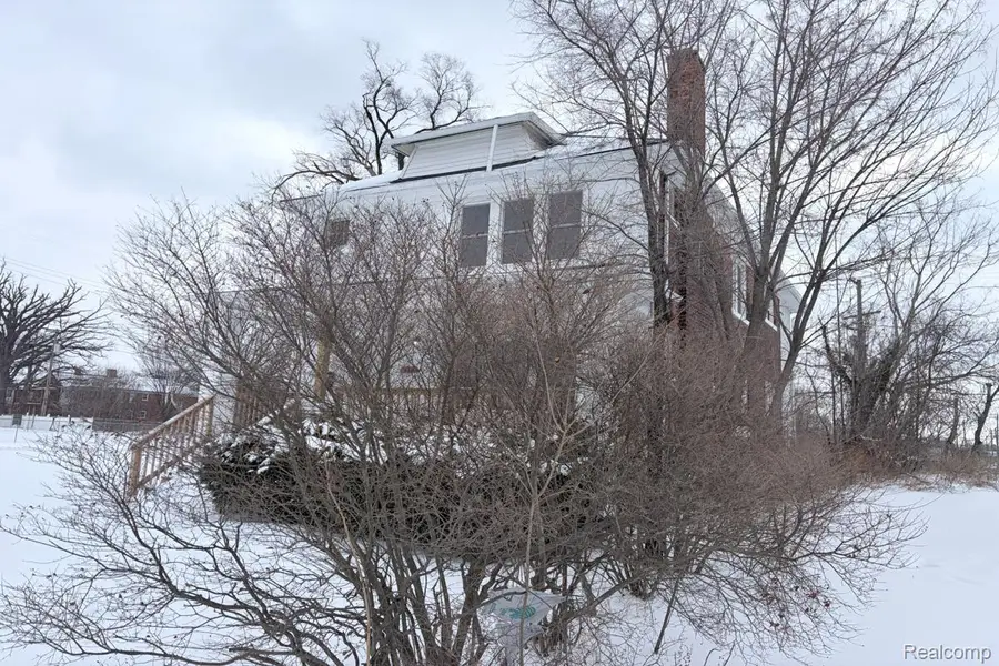 343 Elmhurst Street, Highland Park, MI 48203 - Image #2