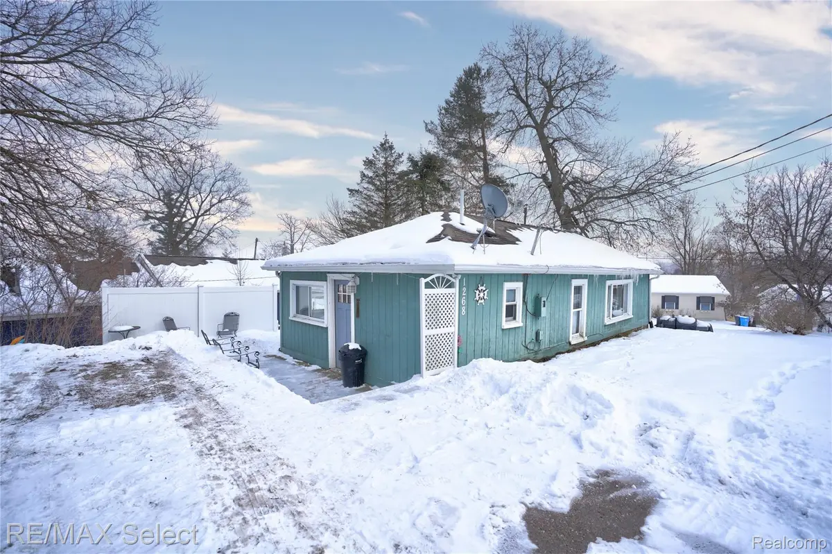 1268 Boulevard Drive, Howell, MI 48843 - Image #1