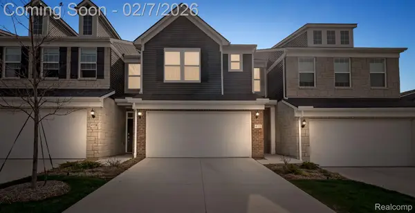 4112 Nottingham Circle, Clarkston, MI 48346