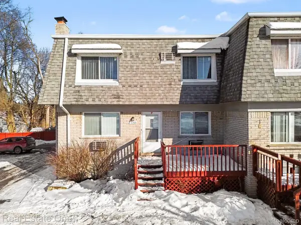 150 Ladd Road, WalledLake, MI 48390