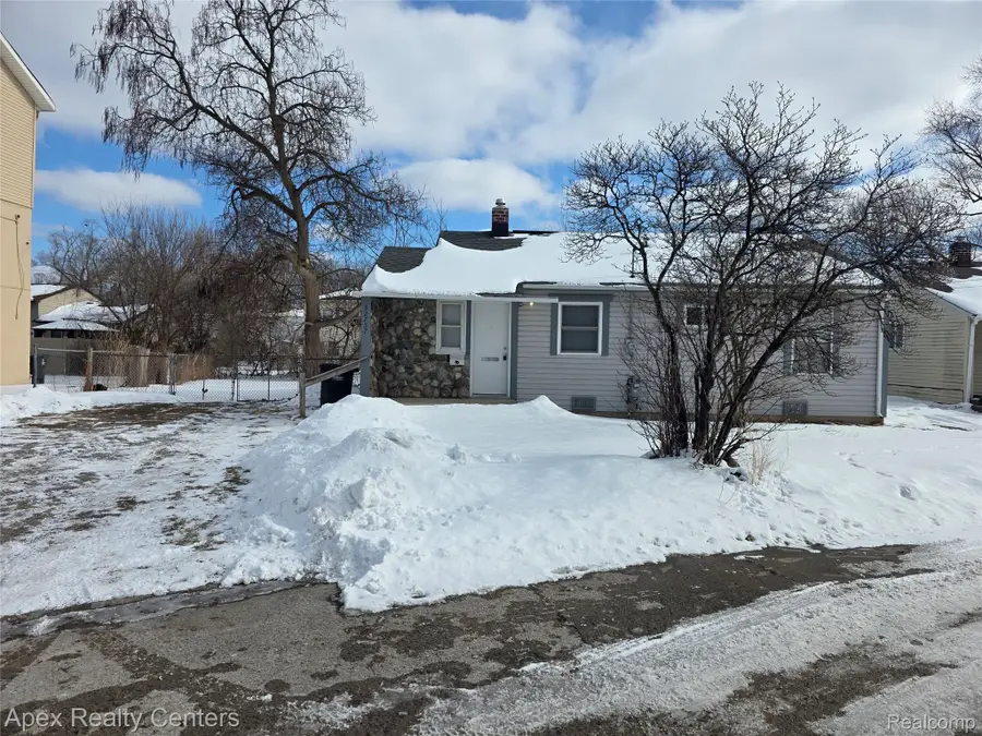 32757 Missaukee Court, Westland, MI 48186 - Image #2